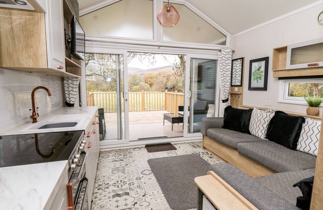 Hillside Lodge