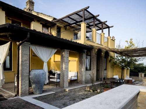 Hillside Retreat in San Savino