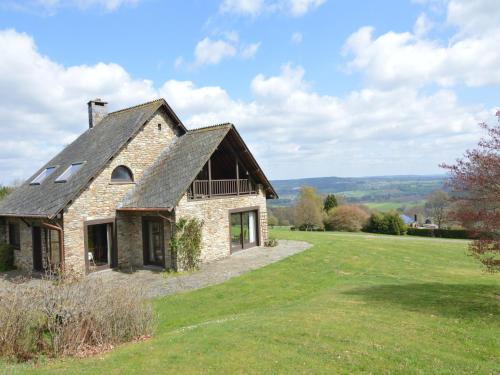 Hillside Retreat with Pond