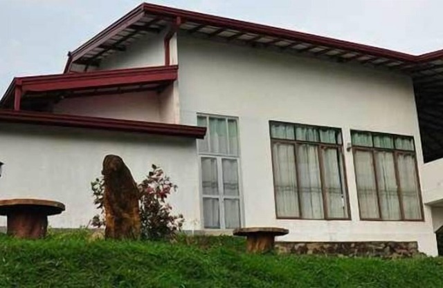 Hilltop Boutique Villa
