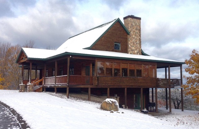 Hilltop Cabin - Cerca de Crystal Mountain!