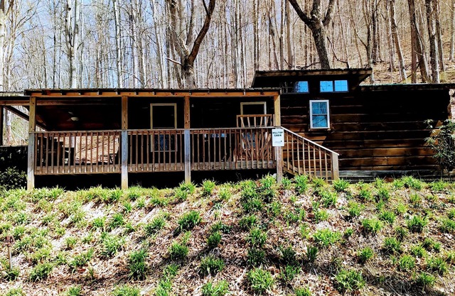 Hilltop Cabin