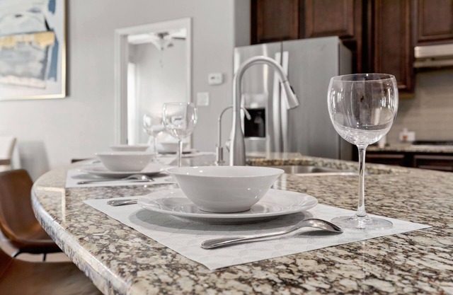 🌁 Hilltop Casa | Chef Kitchen, Gated Entry, Office