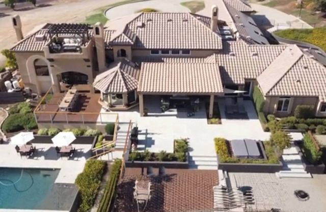 Hilltop, Estate with views, vineyards, and The utmost in luxury