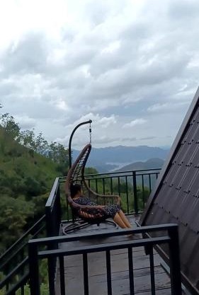 Hilltop Heaven Cabanas