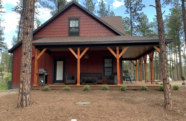 Hilltop Hideaway in the seclusion of the beautiful Black Hills