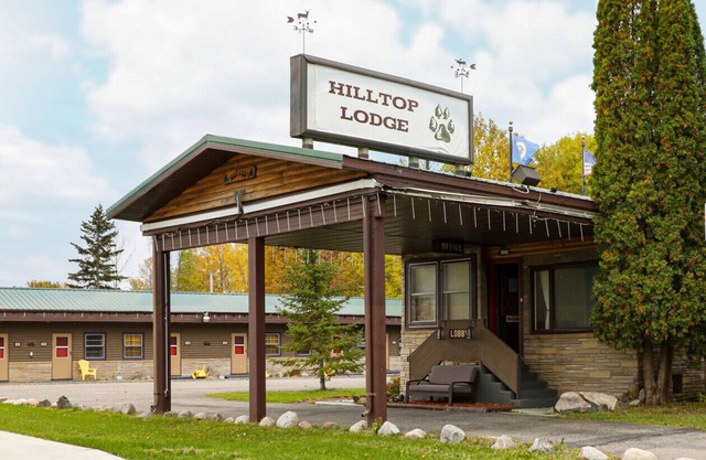 Hilltop Lodge - Willow -Triple Cabin