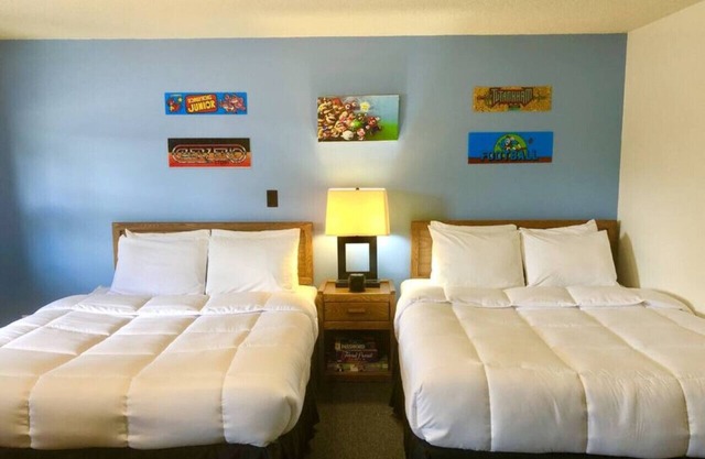 Hilltop Lodge Standard Double - Room 110