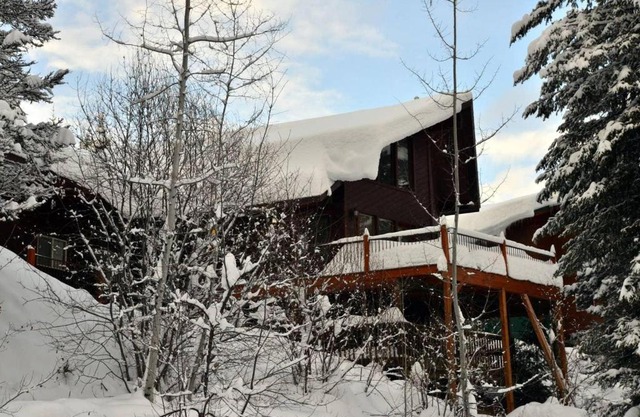 Hilltop Lodge by Casago McCall - Donerightmanagement