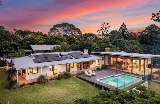Byron Views l Pool & Fire Pit l Nova Escapes