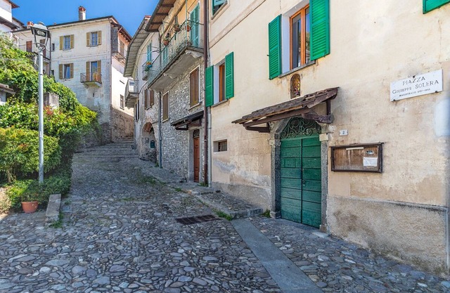 Hilltop Terrace House - Panoramic Maggiore Lake Views & Stunning Sunsets