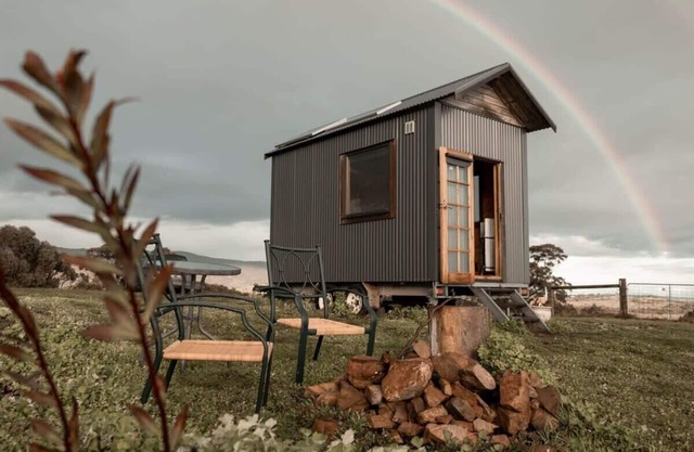 Big Tiny Tina Seven Hills Tiny House, Tallarook