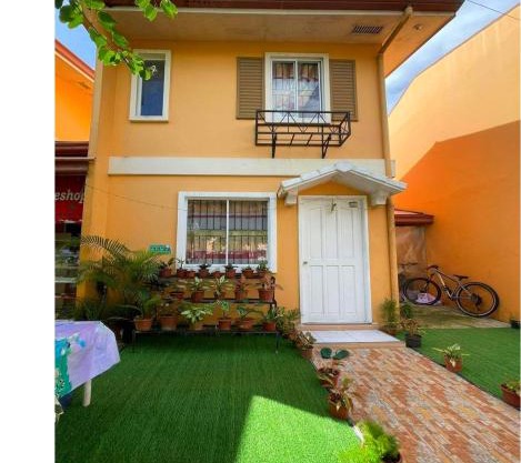 Hillview Apt w/Pool Access - Free Wifi