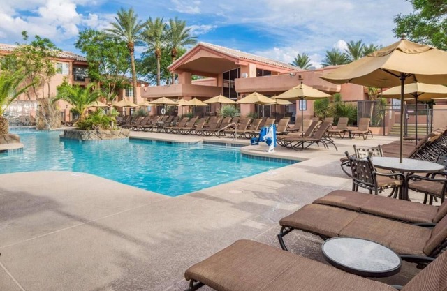 Hilton Villa Mirage 2-bedroom hotel in charming Scottsdale for Phoenix Open