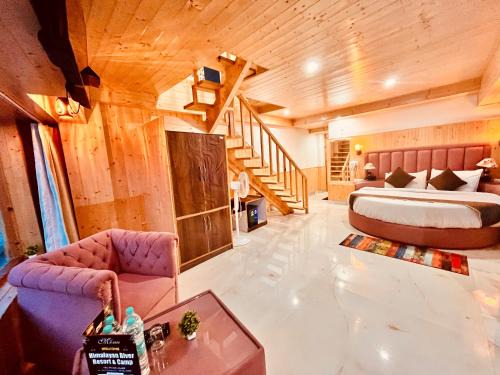 Himalayan Fort Resort, Manali - ! Riverside Property ! Big Garden with Bonfire ! Guest Preferred ! Scenic River & Mountain View ! Big Parking ! Luxury Balcony Rooms ! Playing Zone ! Property of the Year
