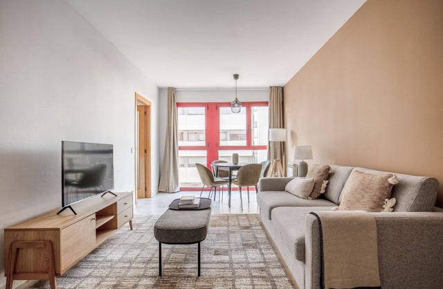 Hip Diagonal Mar i El Front Marítim del Poblenou 2BR, by Blueground