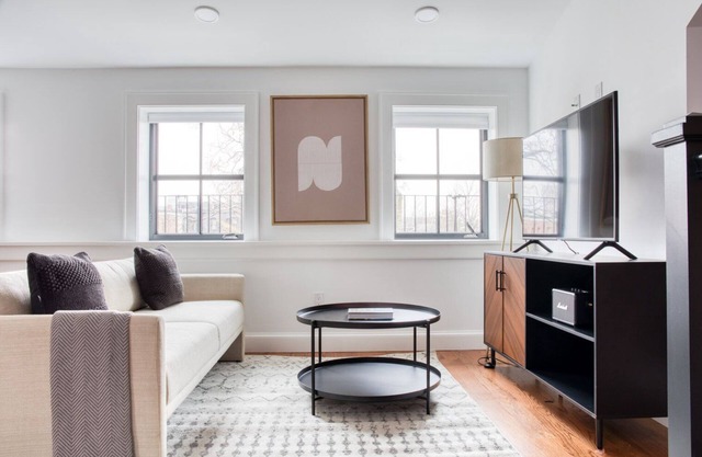 Hip South End 1BR w/ Roof Deck & W/D, steps to restaurants, by Blueground