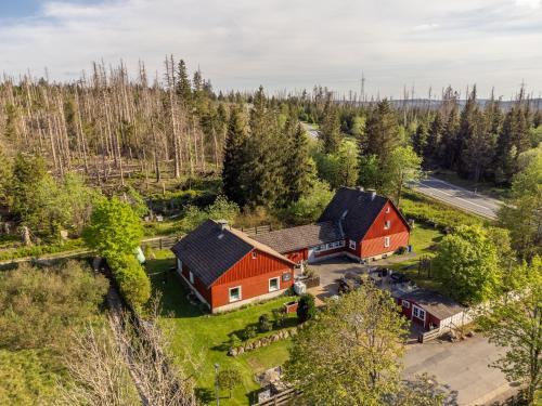 HIRSCH Hänsel Ferienhaus Garten mit Bergblick - Grill -Wald
