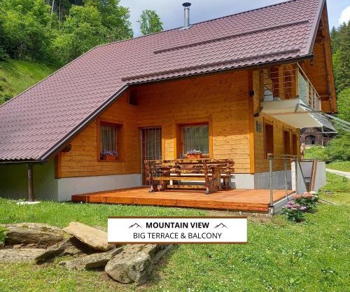 Hiša Lunna - Apartments in a Forest Paradise