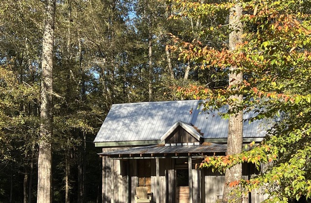 Historic 1 bed, 1 bath cottage that is over 100 years old with modern amenities