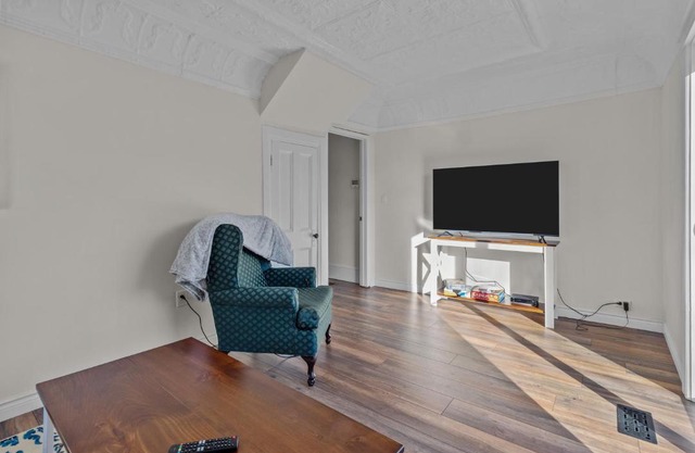 Historic 3br W Modern Comforts In Holyrood