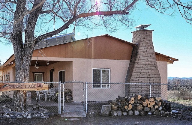 Historic Adobe House nestled in the trees near the Gila River. Privacy galore!