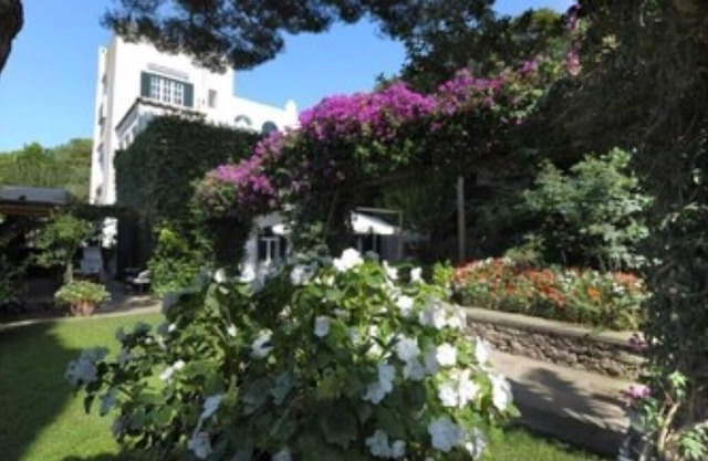 Historic Capri villa with large garden with breathtaking, unforgettable views