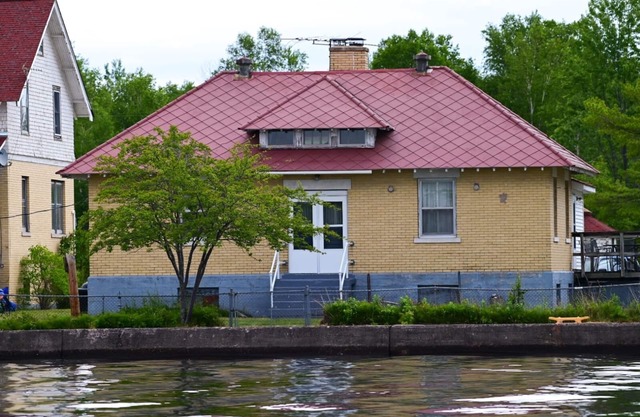 Histórica estación de guardacostas en Keweenaw Bay, a poca distancia de la playa!