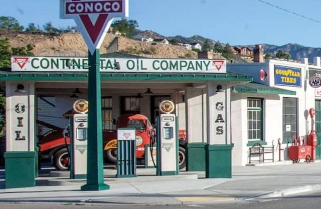 Historic Conoco Filling Station