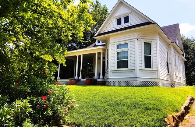 Historic Eglin House