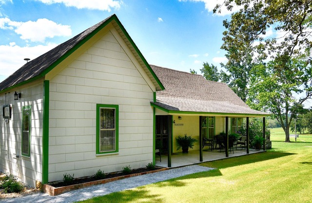 Historic Farmhouse Along the Illinois River