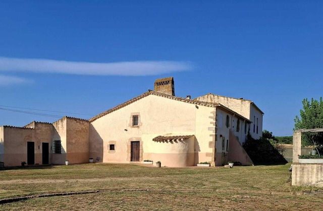 Finca in the Pyrenees in Spain for individual or group trips for up to 10 people.