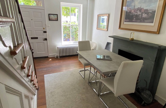 Historic Georgetown Home - 4 BR 3 BA 3 levels