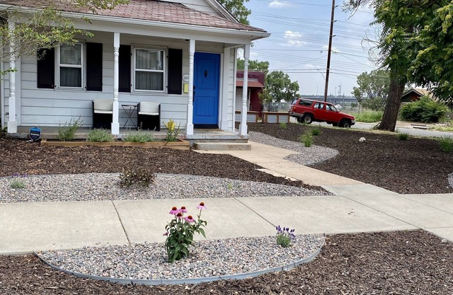 Historic home near downtown and train stop.