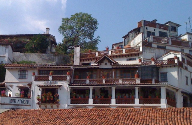 Historica casa de la diseñadora de modas Tachi Castillo en el centro de Taxco