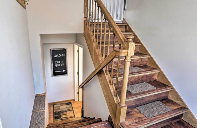 Historic Lafayette Beautiful Boulder County Efficiency Apartment