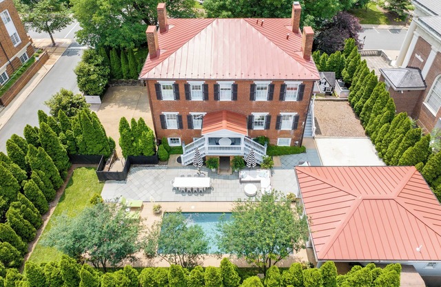 Historic Luxury Stay in Downtown Charlottesville