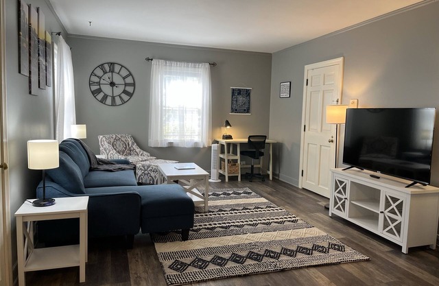 Historic Mc Kennan Park Apt 2 (1 bed 1 bath) - KP220APT2