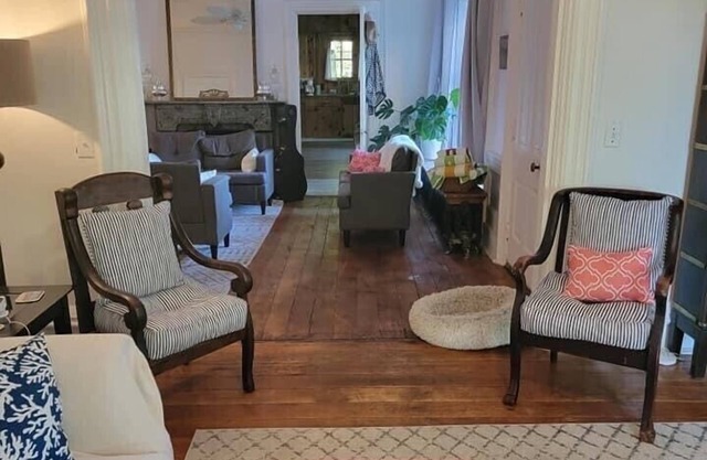 Historic Skye House in the Heart of Northport