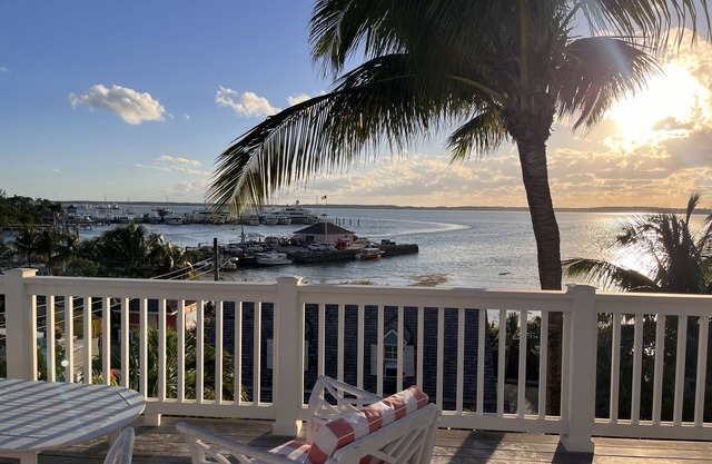 Historic Strawberry House - at the waterfront in Dunmore Town, Harbour Island