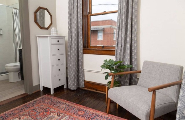 This is a studio apartment located close to downtown Roanoke.