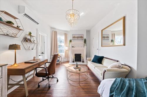 Historic Suite Unit 5 Downtown Macon