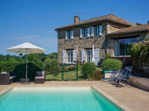 Historic Village Escape w Pool