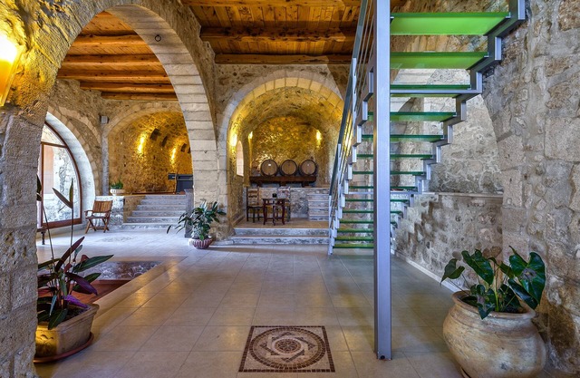 Histórica casa de pueblo de la época veneciana.