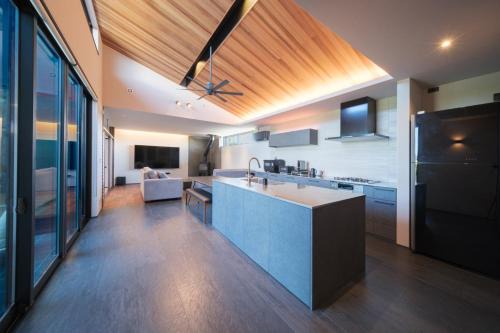 HK House