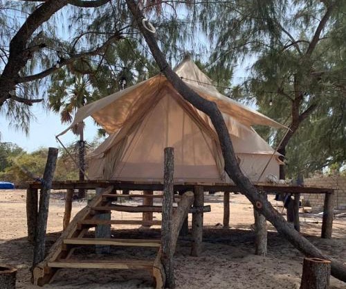 Hlaen Ana Glamping Beach Resort