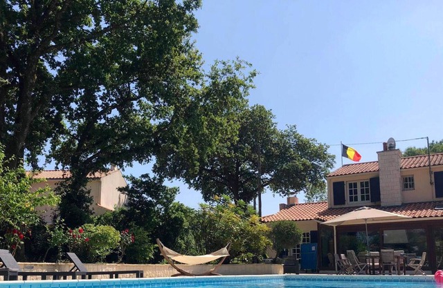 Homerez - Casa a 10 km de la playa para 6 pers. con piscina y terraza