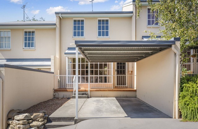 Hobart City Townhouse