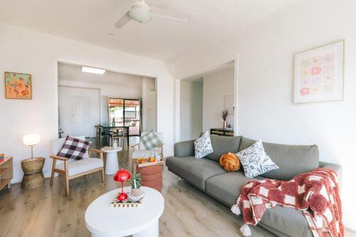 Hobart Riverside Cosy 4BR Stay 10mins to CBD