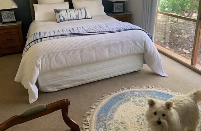 Hobreid House country stay w garden (pets welcome)